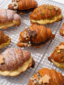 Croissant de crema pastelera de pistacho
