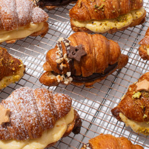 Croissant de crema pastelera de pistacho