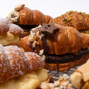 Croissant de ganache de chocolate 80% y avellana