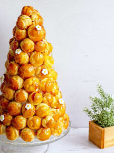 Croquembouche